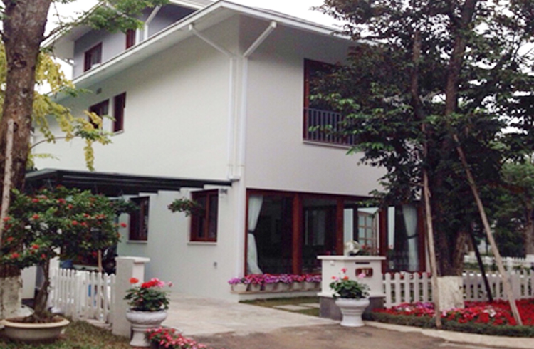 Thi công phần thô, hoàn thiện ngoài nhà, cơ điện và cảnh quan ngoài nhà tại căn biệt thự VM81 